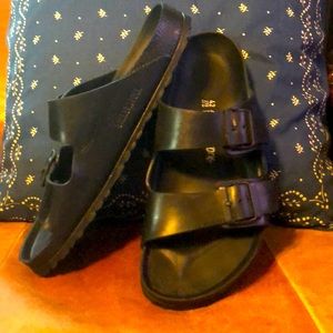 Birkenstock Arizona’s EVA, black. Size 42 NWOT